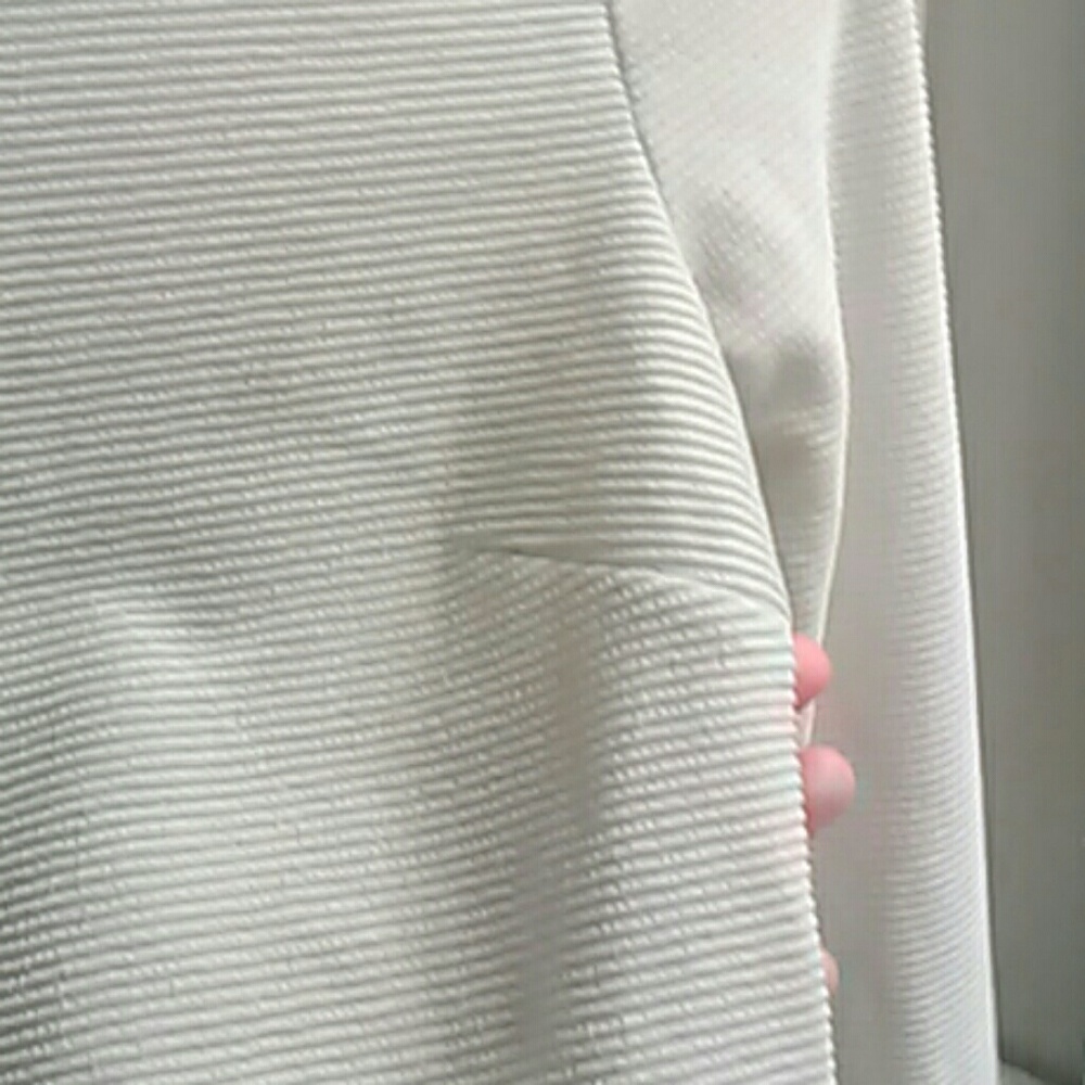 White Ribbed Crop Top - Picture 3 of 4