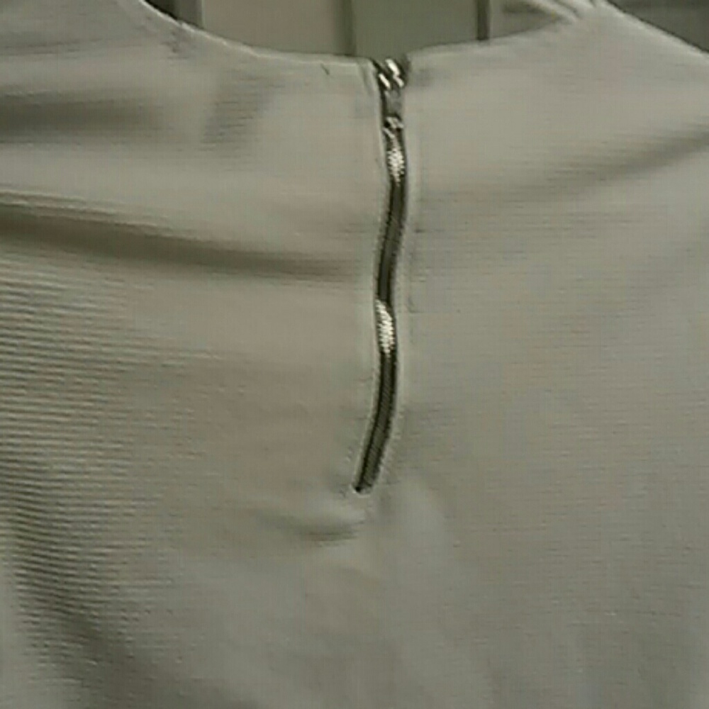 White Ribbed Crop Top - Picture 4 of 4