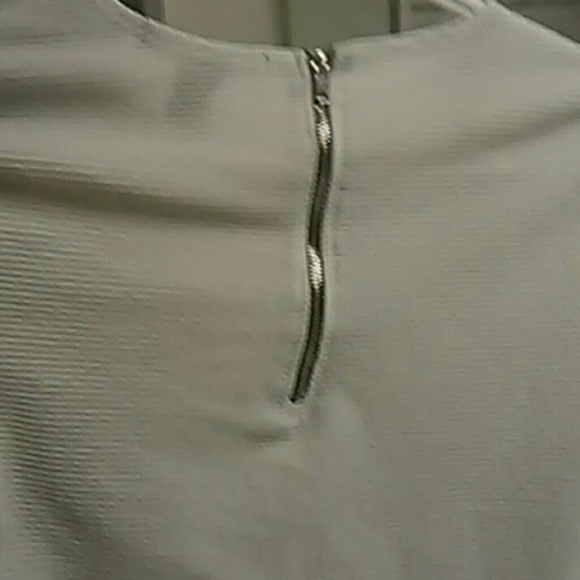 White Ribbed Crop Top - Picture 4 of 4