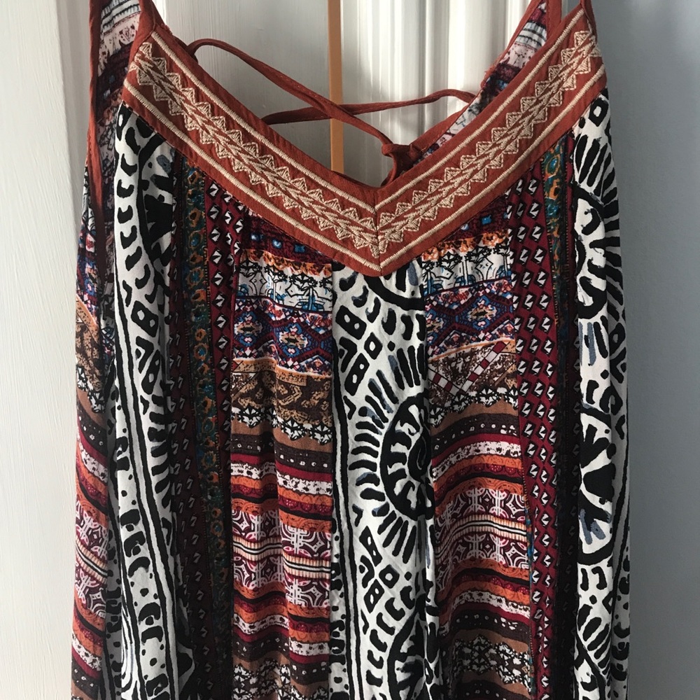Dress - Picture 2 of 3