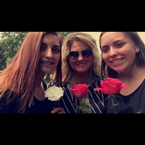 Meet your Posher, Dena