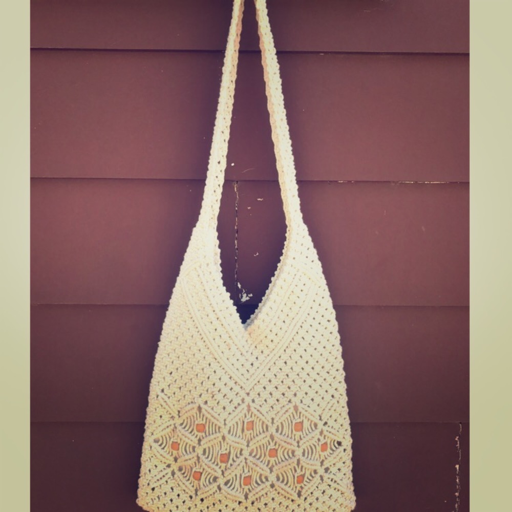 ** VINTAGE ** macrame bag