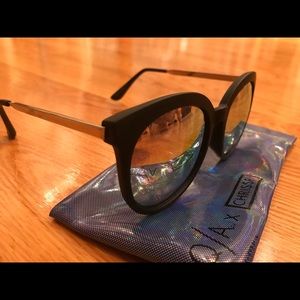 QUAY sunglasses with case
