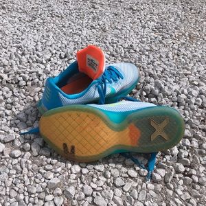 Nike Kobe high dives WITH BOX!