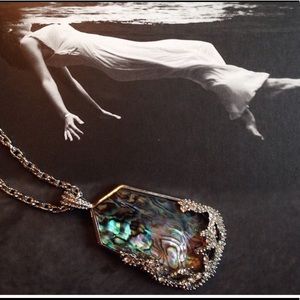 Aria abalone pendant necklace