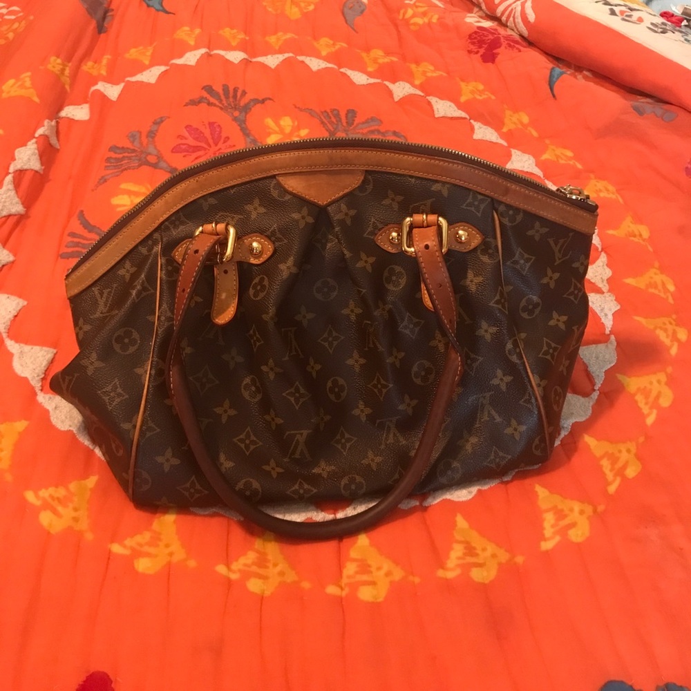 Louis Vuitton purse