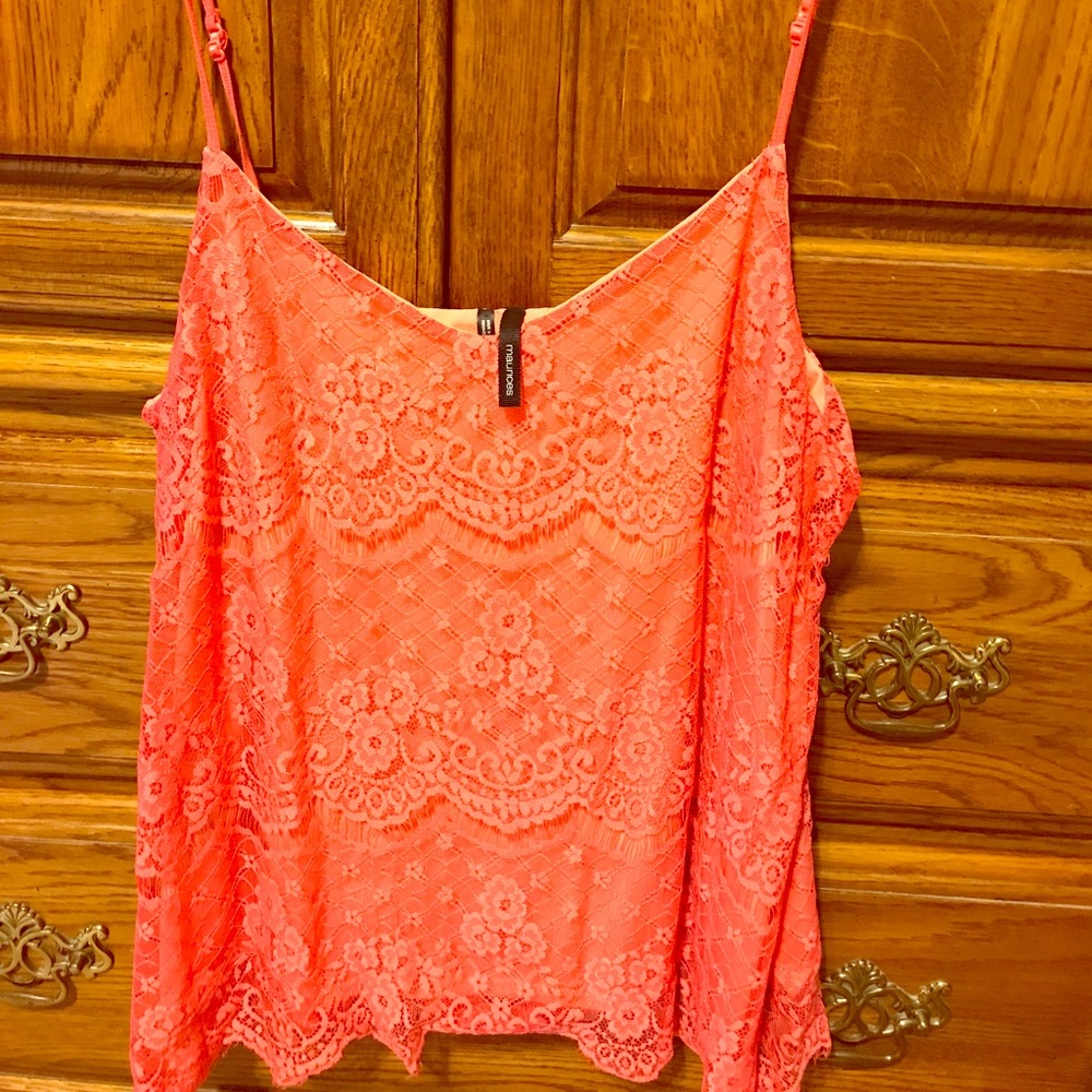 Lacy coral tank