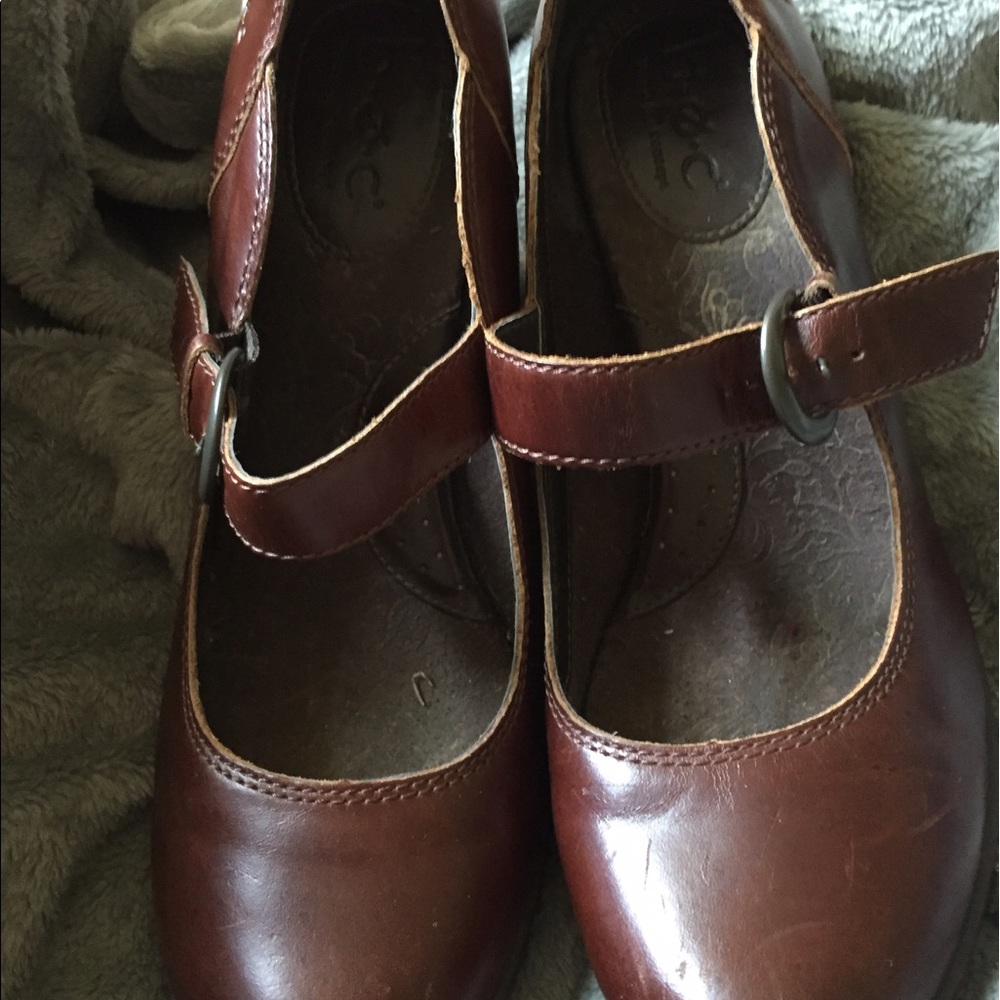 BOC Born  high heeled Mary Janes Sz 8