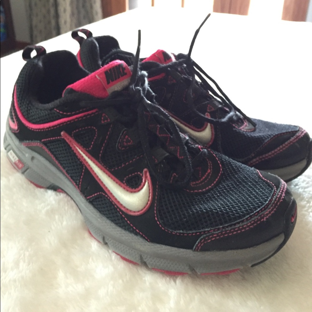 Nike Women's Tennis Shoes