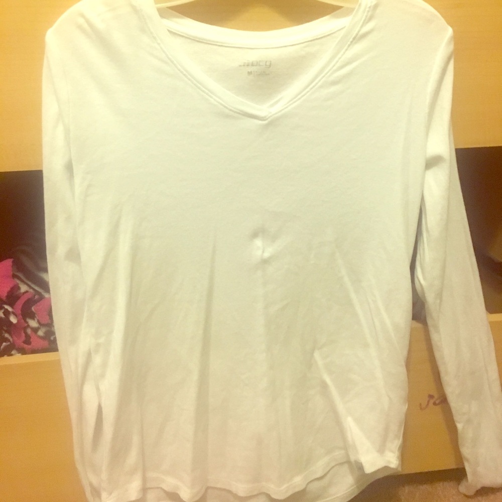 A long sleeve white shirt