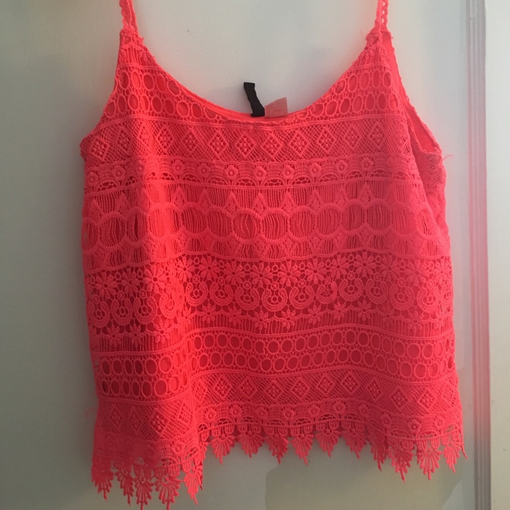Pink crochet tank top from H&M