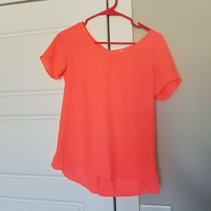 Cutest Neon ruffle back blouse