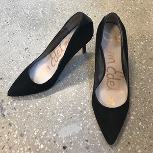 Sam Edelman black suede pumps