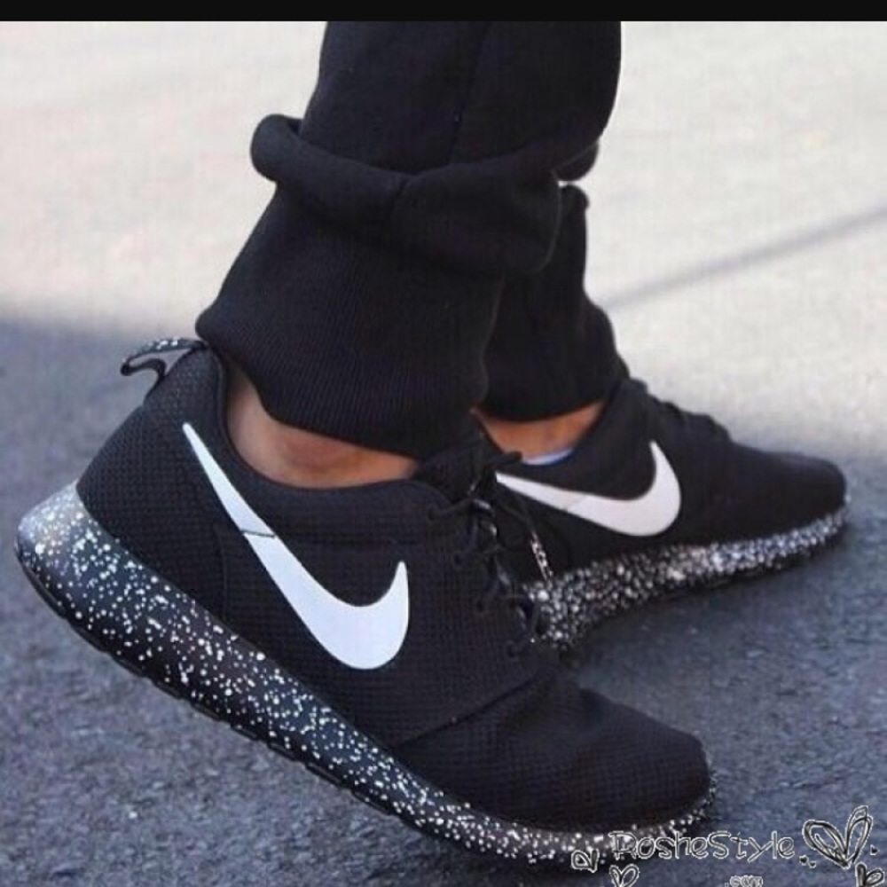 Nike Roshe shoes