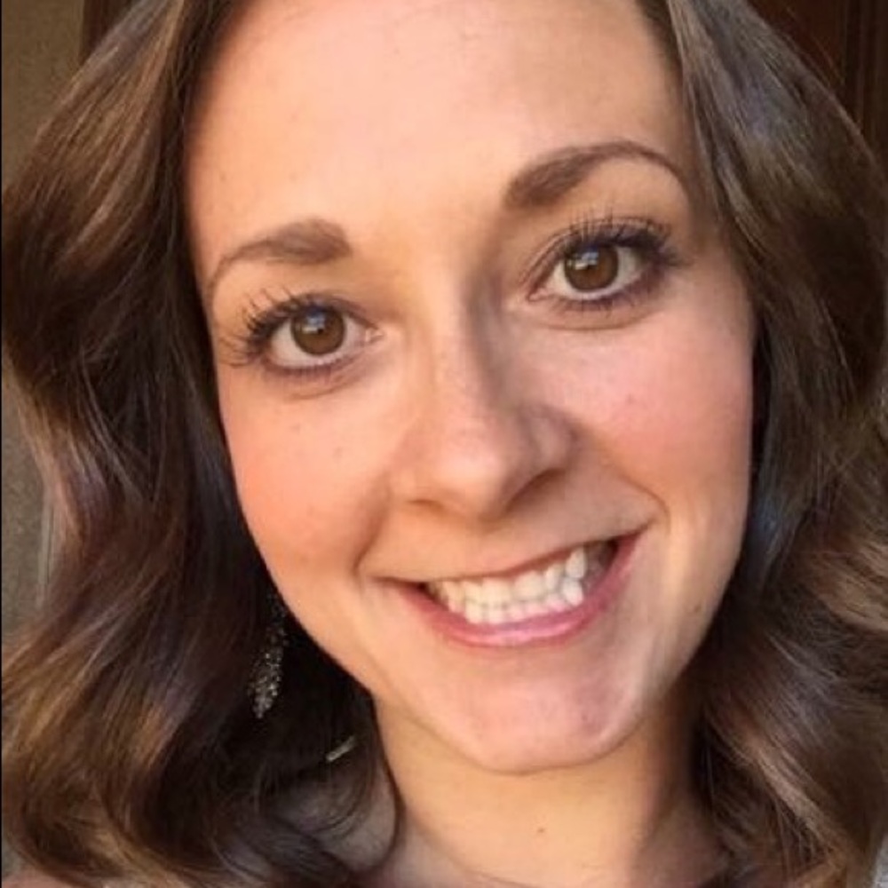 Meet your Posher, Caroline