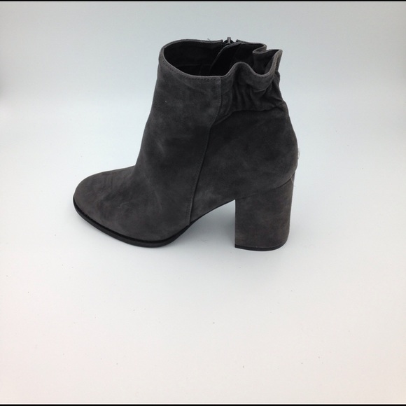 Arturo Chiang Rakel Gathred Ankle Boot - Picture 2 of 7