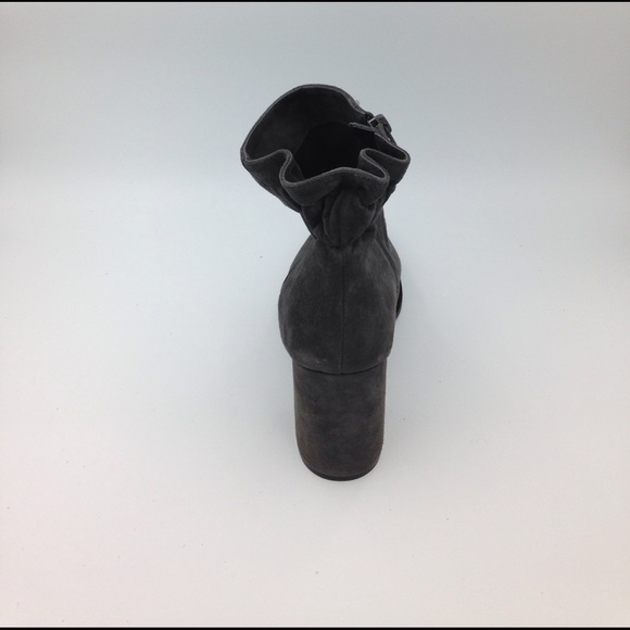 Arturo Chiang Rakel Gathred Ankle Boot - Picture 6 of 7