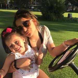 Meet your Posher, Julissa