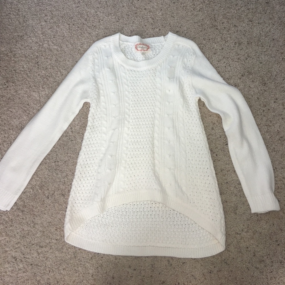 BRAND NEW NEVER WORN SWEATER