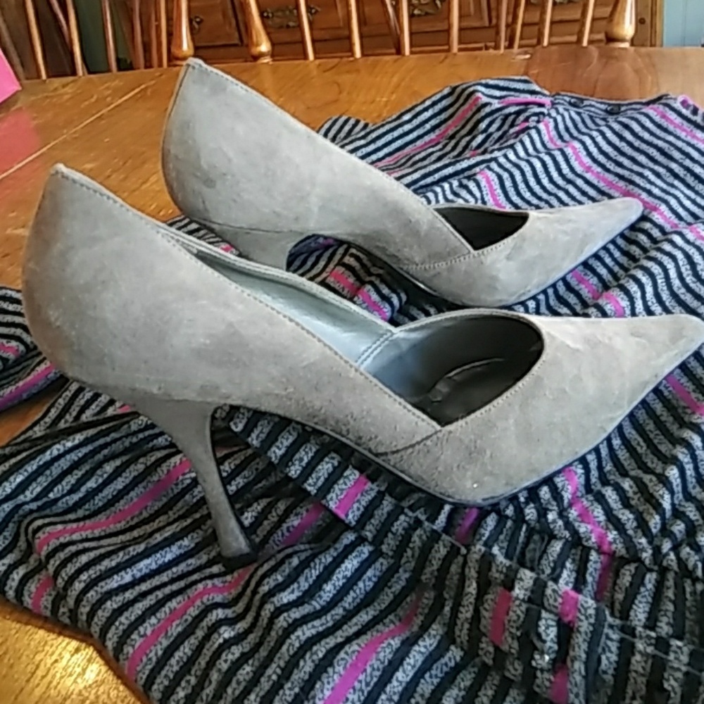 BCBG genuine suede heels
