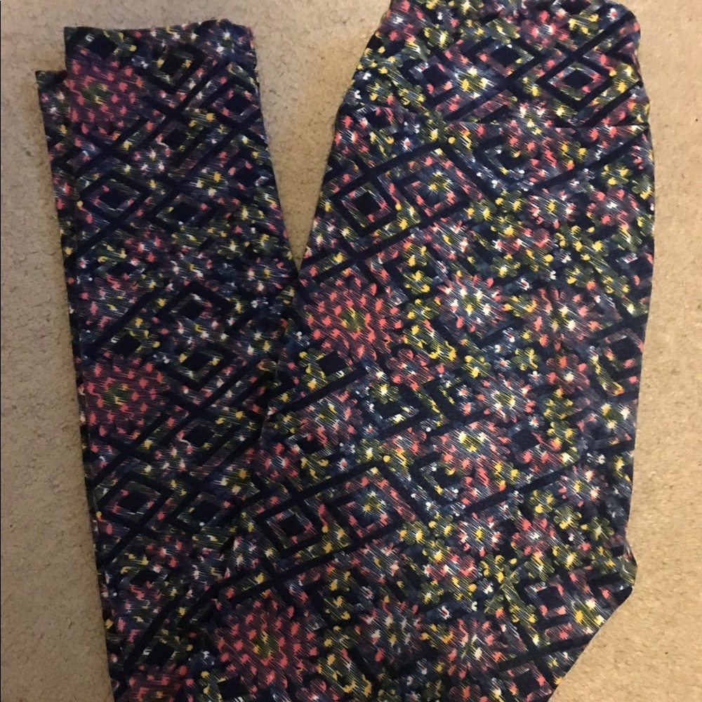 Lularoe OS leggings!
