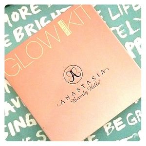 Anastasia Beverly Hills That Glow Kit