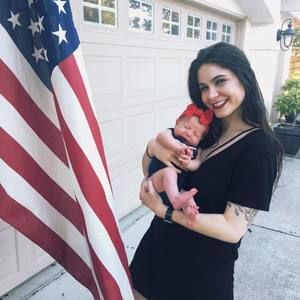 Meet your Posher, Shianne