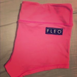 Fleo Shorts