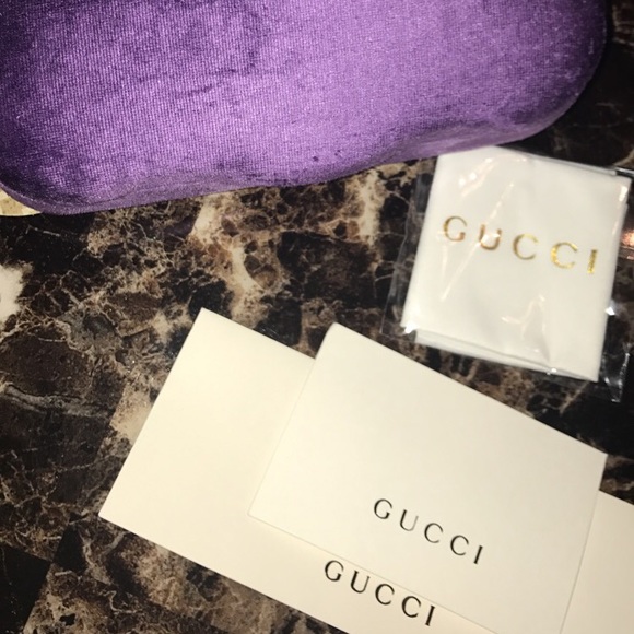 GUCCI SUNGLASSES