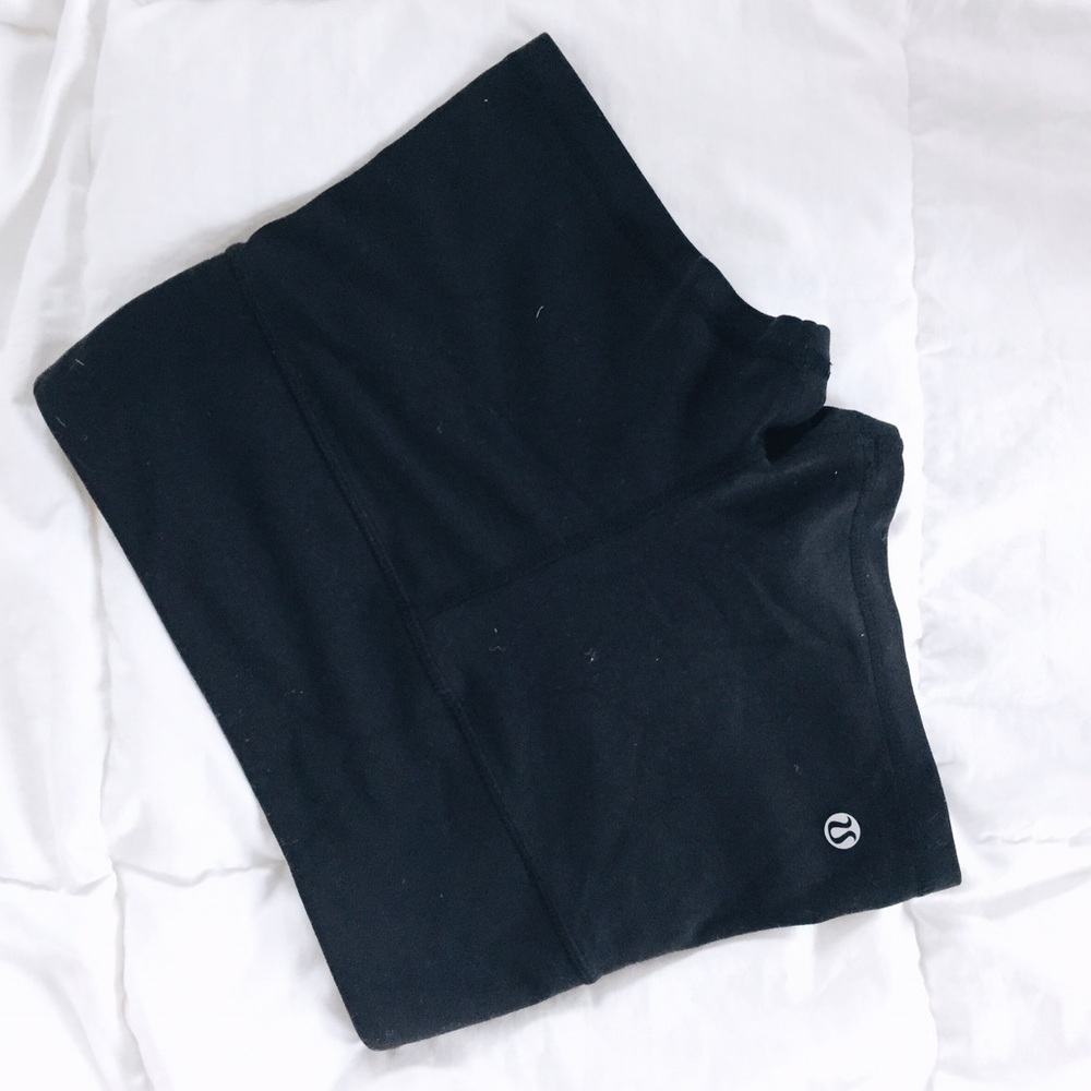 REDUCED Lulu Lemon booty shorts (Wunder Short)