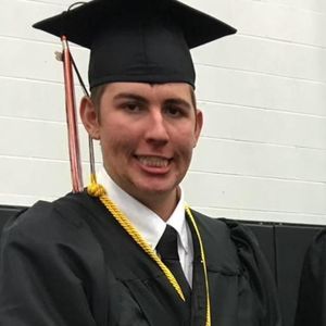 Meet your Posher, Tobe