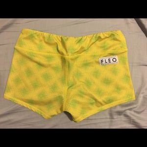 Fleo Shorts