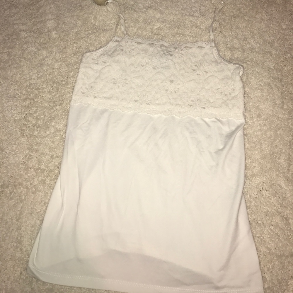 lace and silk-like undershirt/ tank
