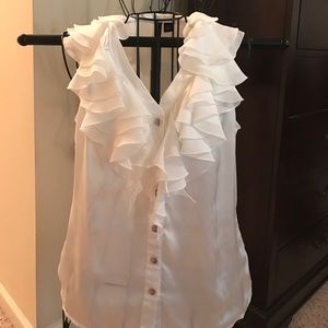 Sleeveless ruffled blouse
