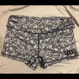 Fleo Shorts