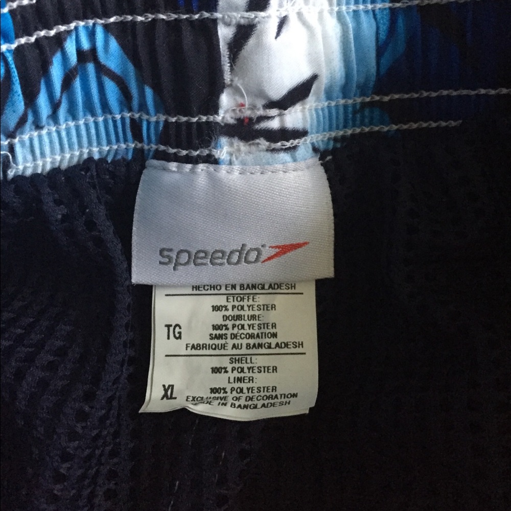 Shorts - Picture 3 of 3
