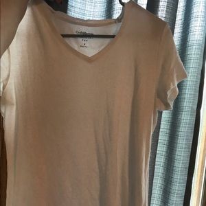 Classic white V neck t-shirt