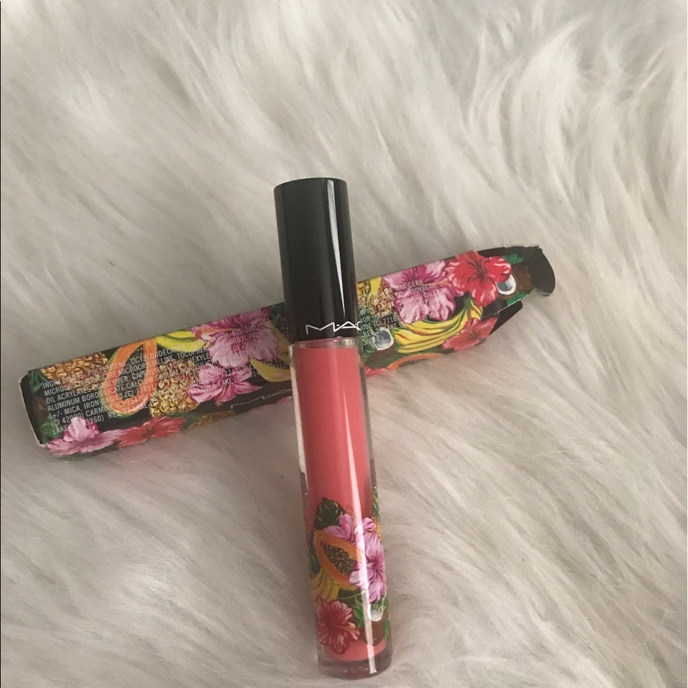 Bundle for Mac lipgloss for @huggiesgurl