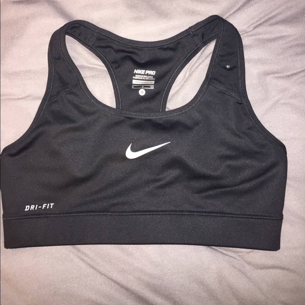 Black Nike Pro Sports Bra