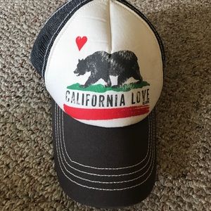 California love hat