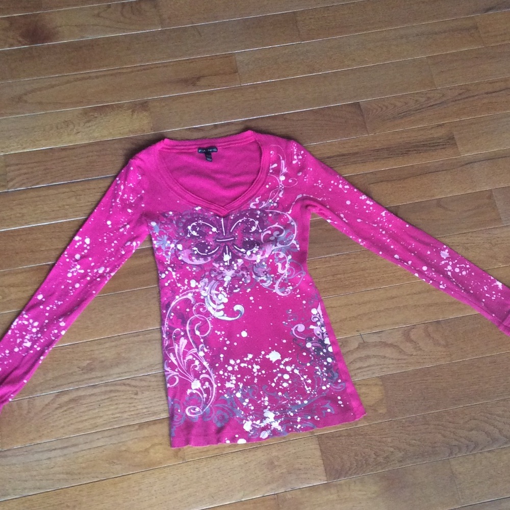 Pink long sleeve graphic shirt