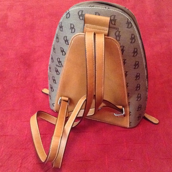 Backpack purse - Picture 3 of 5