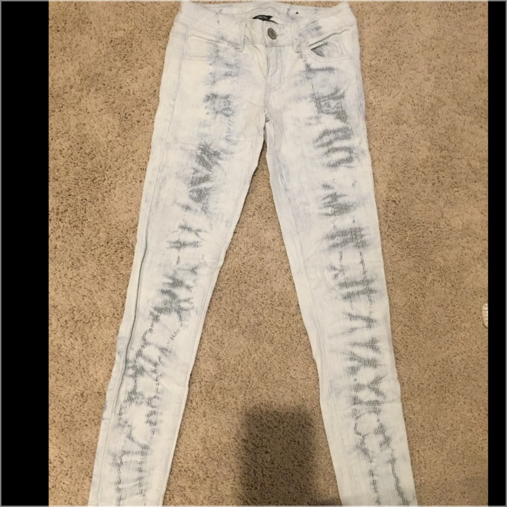 American eagle whitewashed stretch Jean leggings