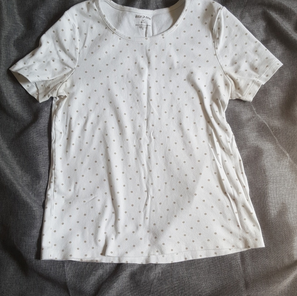 《 Polka Dot Shirt 》
