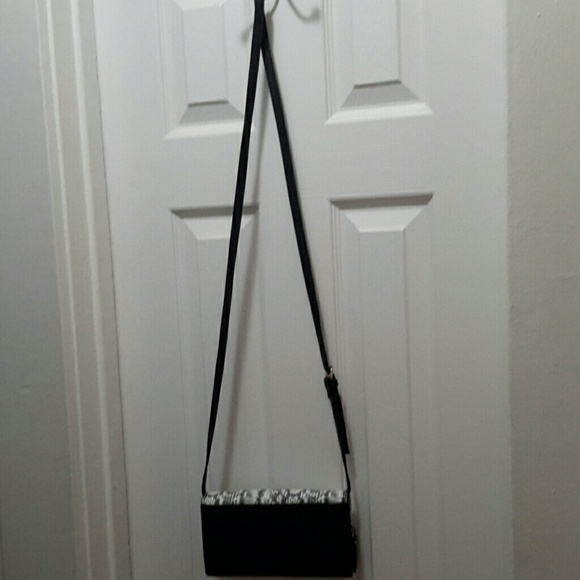 Liz Claiborne snake skin purse.  Nice - Picture 2 of 5