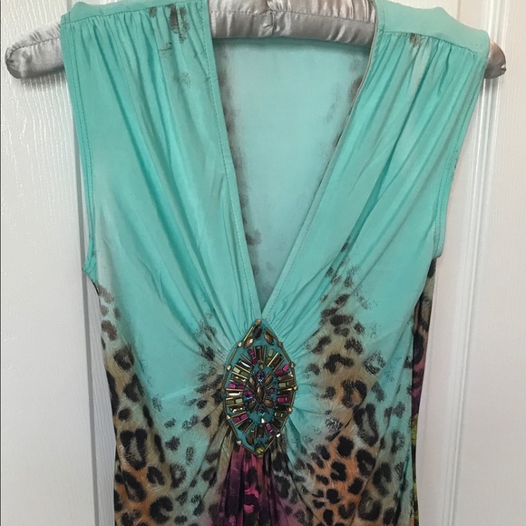 😍Stunning Animal Print Blouse Brand New and HOT! - Picture 3 of 5