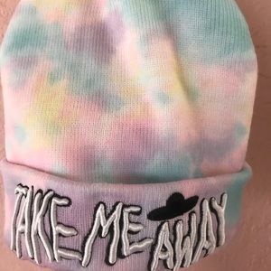 👽 Tie dye beanie. 👽
