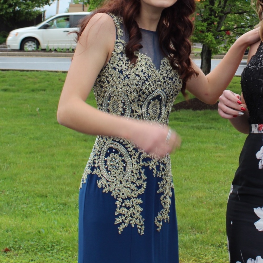 Prom Dress - Picture 3 of 3
