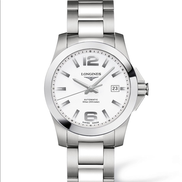 Longines Conquest Automatic with papers and box. main image 5
