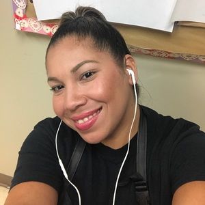Meet your Posher, Cynthia